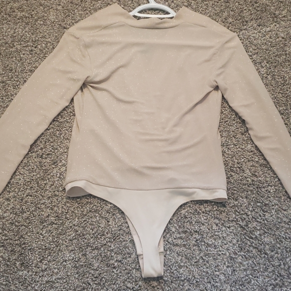 Gold body suit - Picture 4 of 5